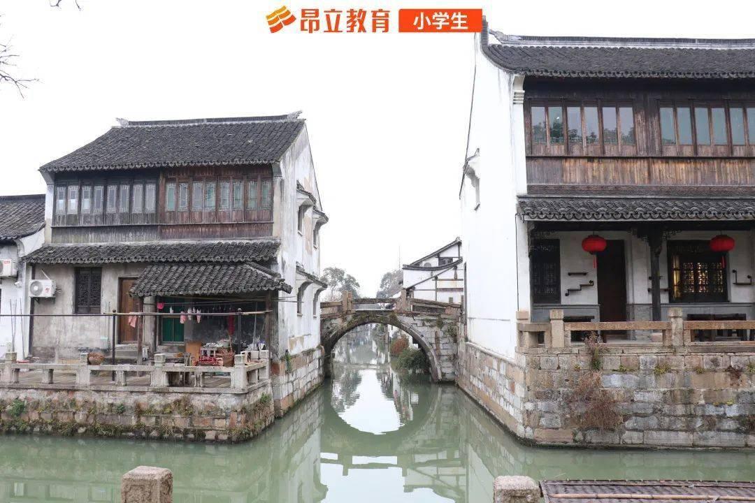 可爱女孩变芭比